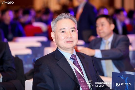 胡润新金融行业年度风云人物_胡润在中国经济转型中的角色_胡润会讲中文