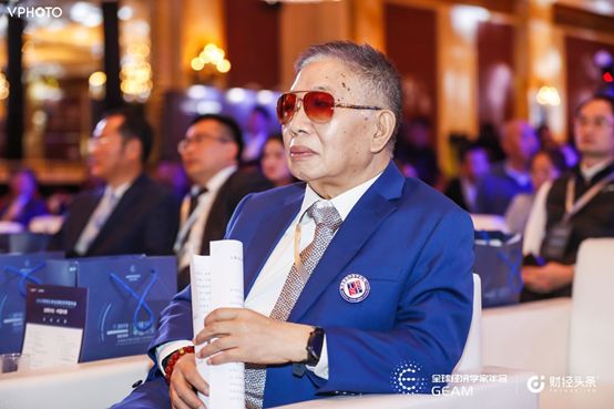 胡润新金融行业年度风云人物_胡润会讲中文_胡润在中国经济转型中的角色