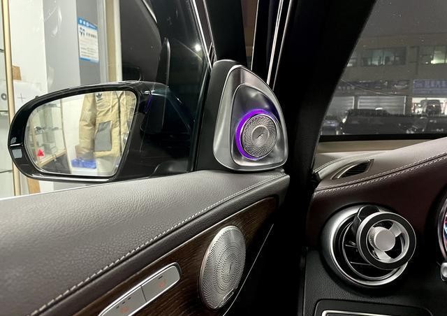 奔驰音响效果怎么样_奔驰音响怎么样_评测奔驰的音响系统：音质与体验