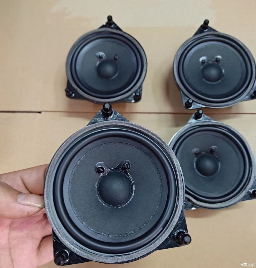 奔驰音响怎么样_奔驰的顶级音响_评测奔驰的音响系统：音质与体验