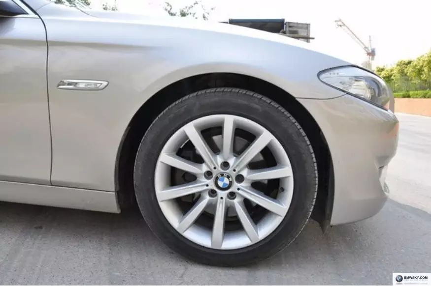 宝马卓越版_从数据看宝马：安全性能卓越的理由_宝马卓越客户体验大使