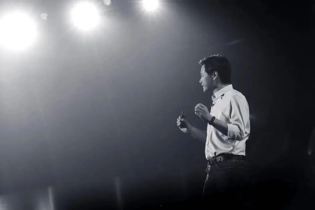 雷军创业团队如何组建_雷军的生态布局_雷军与生态链的构建