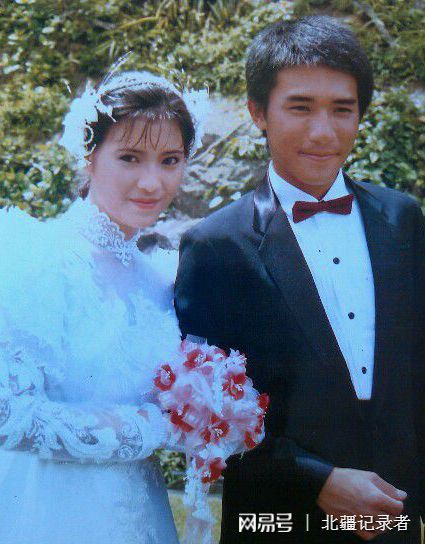 蓝洁瑛的隐秘生活与内心挣扎_蓝洁瑛的隐秘生活与内心挣扎_蓝洁瑛的隐秘生活与内心挣扎