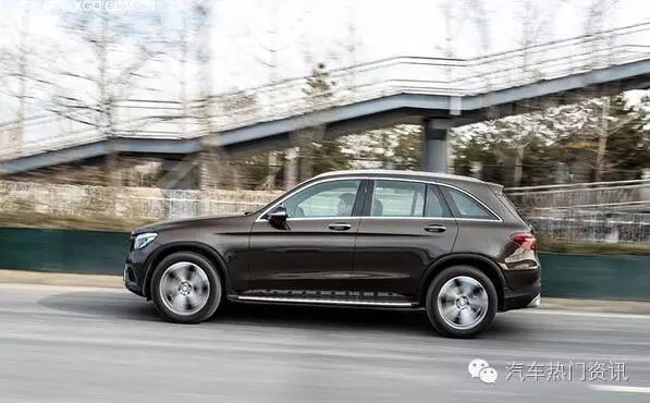 驾驶奔驰体验模式选择哪个_驾驶奔驰体验模式选择什么_奔驰的驾驶模式选择与驾驶体验