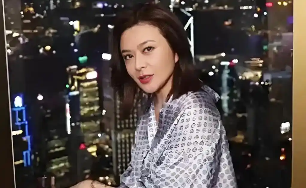 关之琳成长经历_关之琳的人生经历_关之琳的个人生活与成长故事