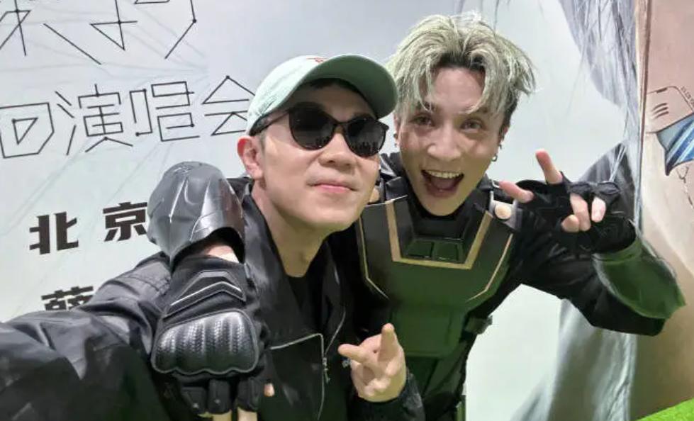 薛之谦演员创作历程_薛之谦与志同道合的朋友分享创作体验,开启新旅程_薛之谦和别人合作的歌