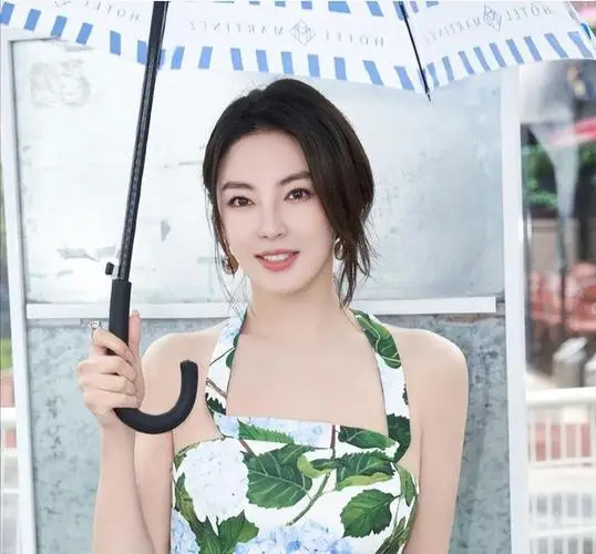 保护手机隐私_张雨绮的个人生活与隐私保护_p8max保护隐私