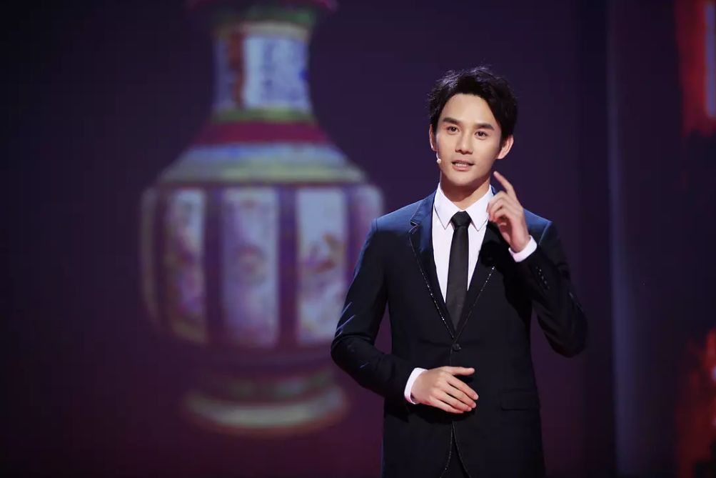 李易峰谈及自身成长，分享人生体验_李易峰谈感情_李易峰个人访谈