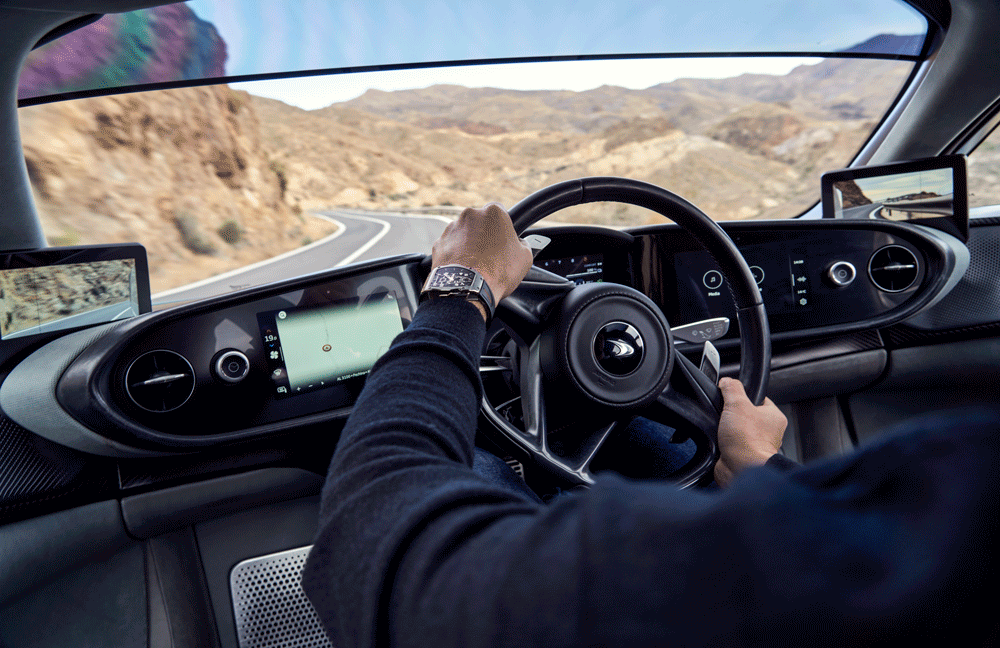 保时捷提速怎么样_保时捷的速度_保时捷与F1的关系:速度与激情的结合