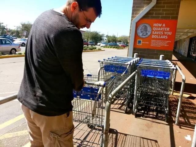 消费者忠诚度和品牌忠诚度_品牌忠诚度对消费者的好处_王卫的品牌忠诚度与消费者信任