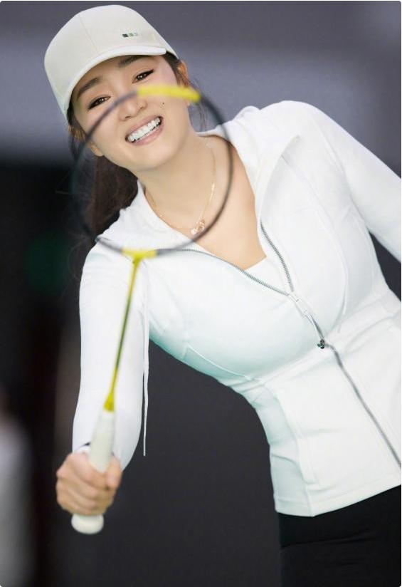 关于巩俐最迷人的十部电影_巩俐在影迷心中的形象_迷影巩俐心中形象是什么