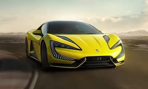 宝马那些艺术车都是如何诞生的_宝马的艺术合作与品牌形象提升_宝马艺术家是什么车系