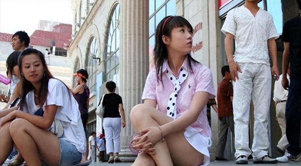 刘亦菲艺术展_刘亦菲课题艺术照_刘亦菲的自我表达与艺术探索