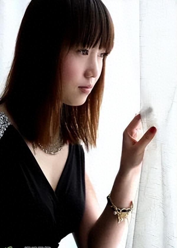 刘亦菲课题艺术照_刘亦菲的自我表达与艺术探索_刘亦菲艺术展