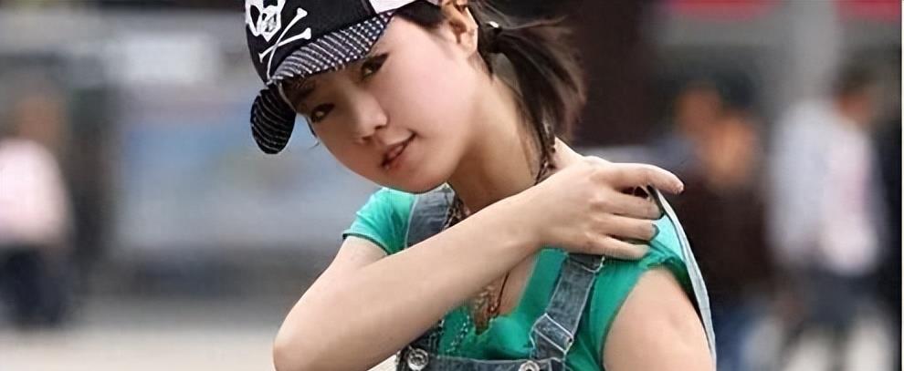 刘亦菲的自我表达与艺术探索_刘亦菲艺术展_刘亦菲课题艺术照