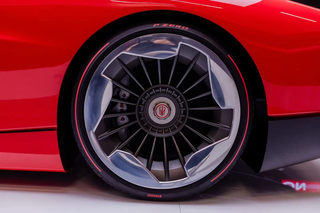 保时捷的动力系统:技术与性能的完美平衡_保时捷平衡杆工作原理_保时捷动平衡要在4s店做吗