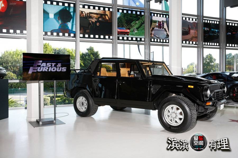 08 - 兰博基尼LM002.jpg