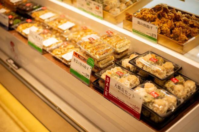 胖东来鲜味厨房_胖东来如何确保食品新鲜与健康？_胖东来超市每天生鲜的日流程