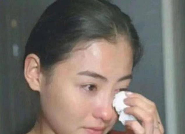 张柏芝的时尚风格与红毯魅力_戛纳电影节红毯网红_戛纳红毯网红