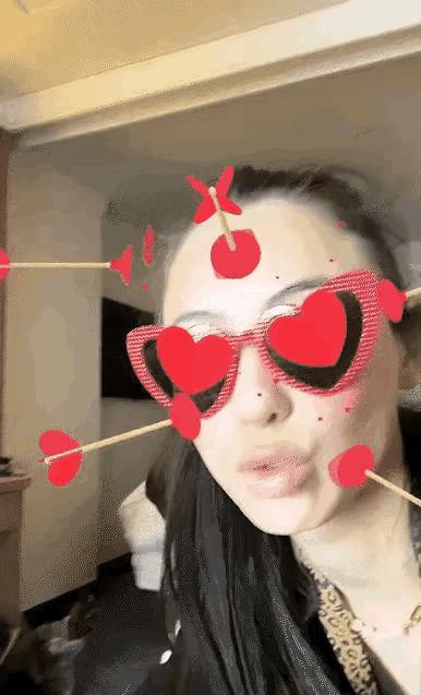 张柏芝红毯造型_孟广美时尚盛典红毯视频_张柏芝的时尚风格与红毯魅力