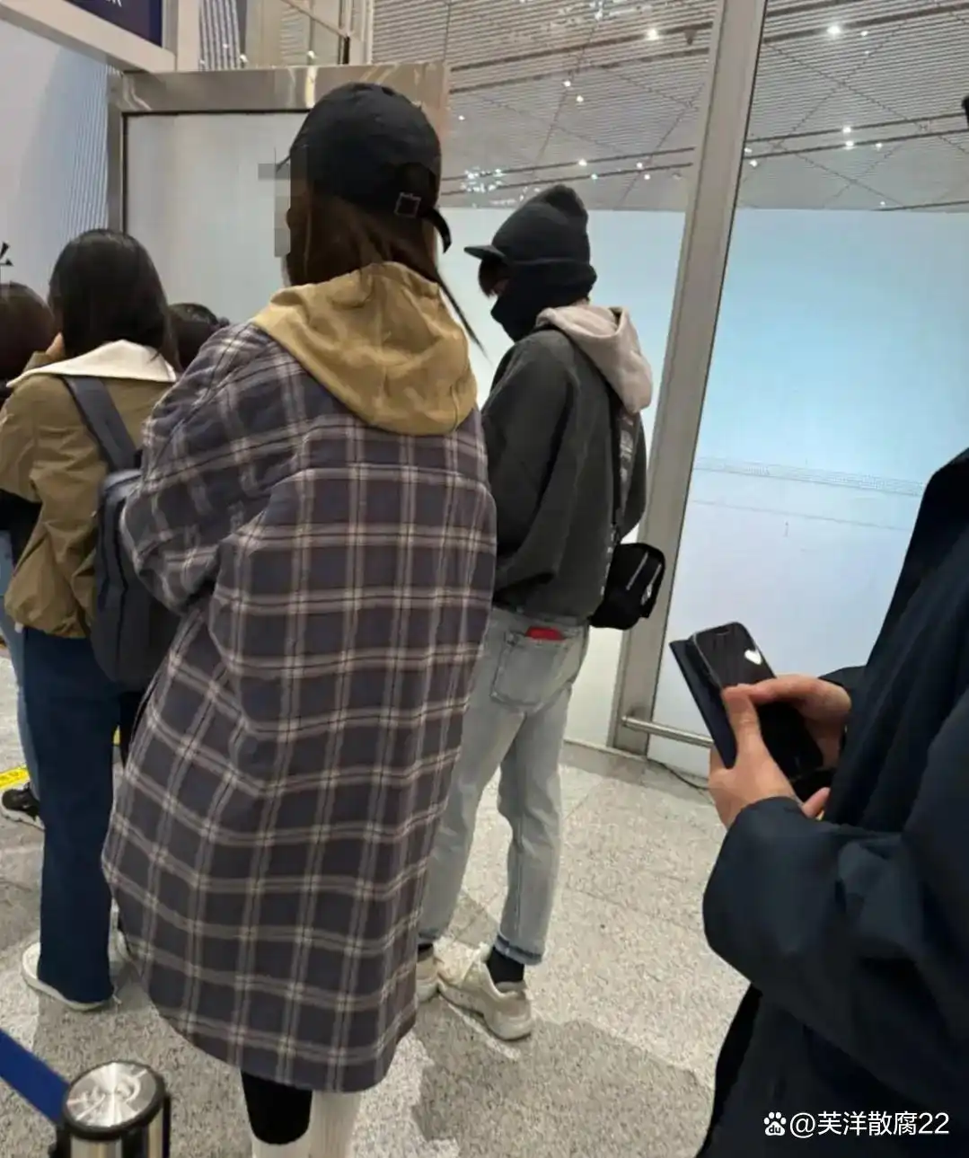 李易峰与粉丝互动视频_李易峰与粉丝的约定_李易峰与粉丝互动，分享生活点滴