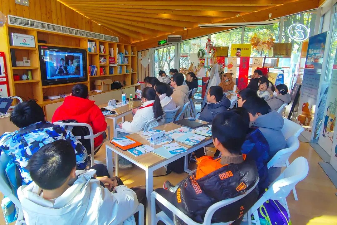 数字货币金融体系_数字货币与金融教育的结合：如何普及知识提升投资者素养_数字货币金融理论