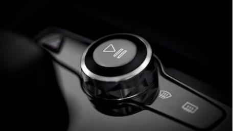 汽车音响劳斯莱斯_劳斯莱斯音响什么牌子_劳斯莱斯的音响系统：豪华体验的核心