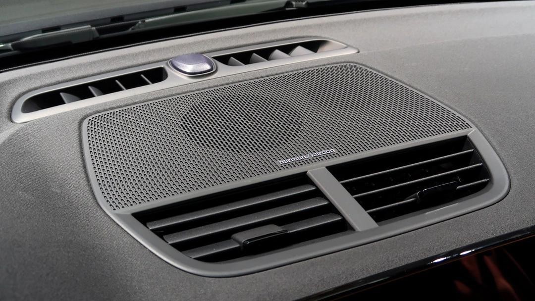 劳斯莱斯音响什么牌子_劳斯莱斯的音响系统：豪华体验的核心_汽车音响劳斯莱斯