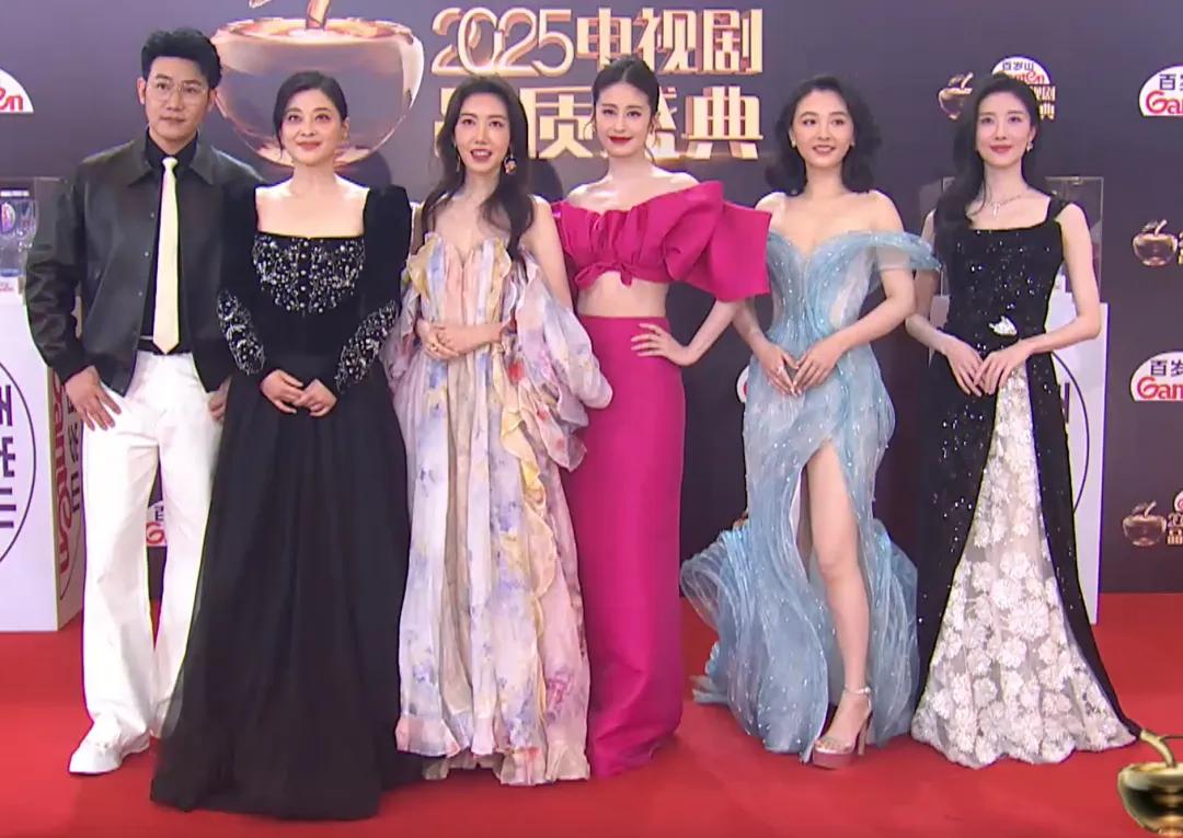 关晓彤鹿晗最新消息_关晓彤_关晓彤鹿晗分手