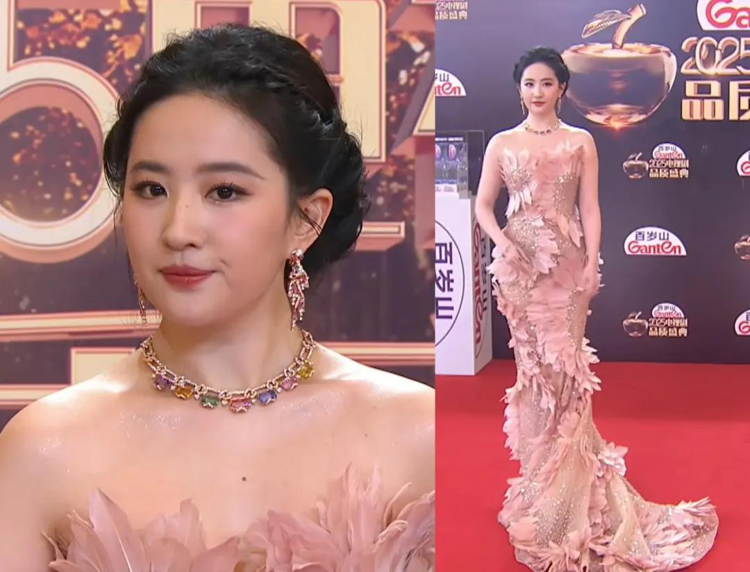 关晓彤鹿晗分手_关晓彤鹿晗最新消息_关晓彤