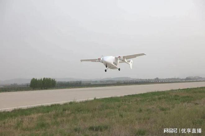 TP1000成功首飞：无人机行业又一突破_无人驾驶飞机零的突破_无人飞机创始人是谁人