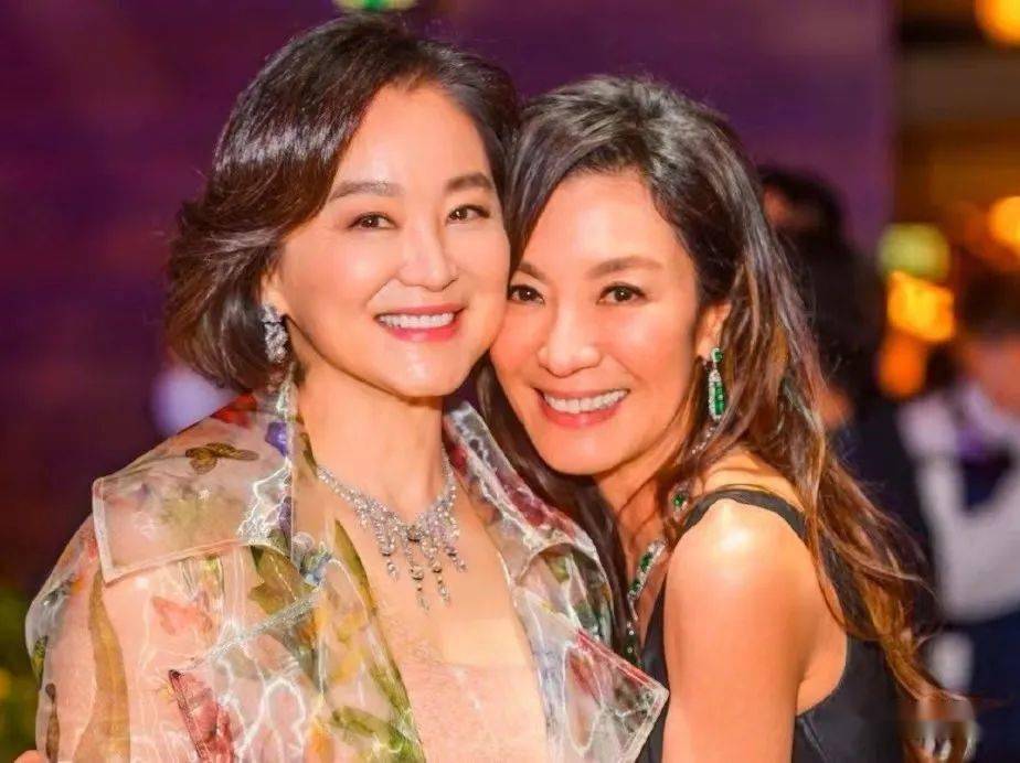 社会对一个人的影响_林青霞的作品对社会文化的影响_陈曼作品林青霞