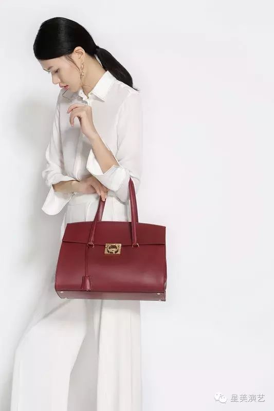 朱琳与国际明星的合作_潮牌fun明星合作_高迪和明星合作过的歌