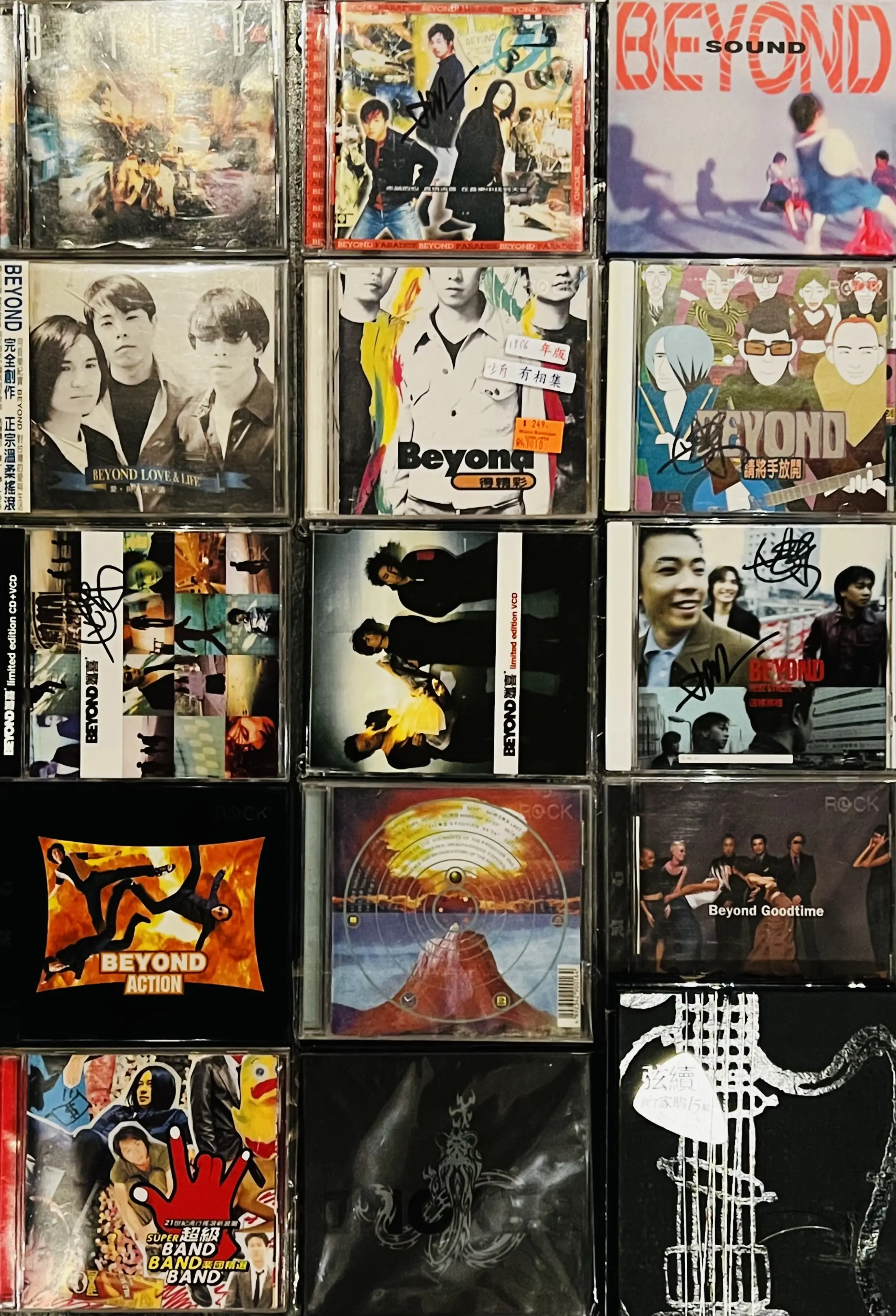 张国荣的音乐风格历程_历程张国荣风格音乐分析_张国荣的历史纪录片