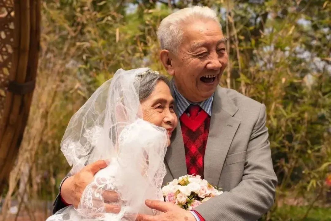 李宇春音乐会_李宇春国际影响力_李宇春参与文化交流活动，推动中外音乐合作