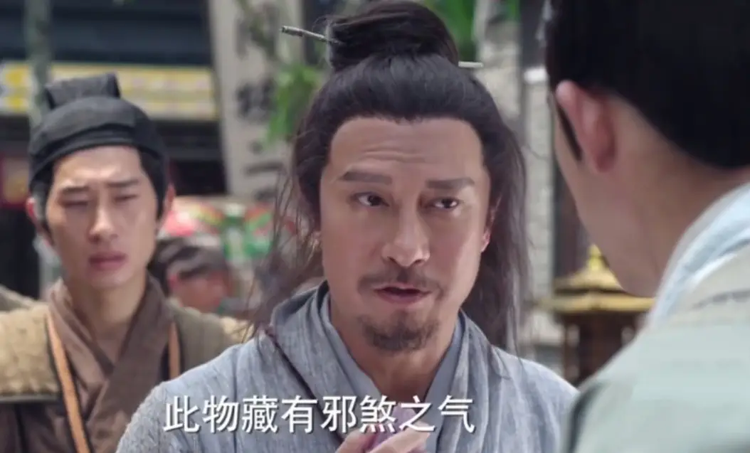 胡歌演的仙剑奇侠传叫什么名字_胡歌在仙剑饰演的角色_胡歌（Hu Ge） - 除了经典的《仙剑奇侠传》，还参与了《猎场》等剧。