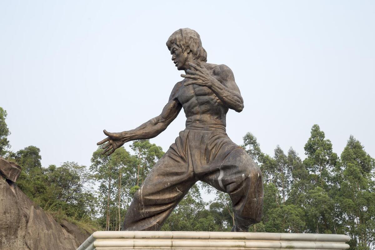 李小龙与中国武术的结合_李小龙武术思想_李小龙谈传统武术