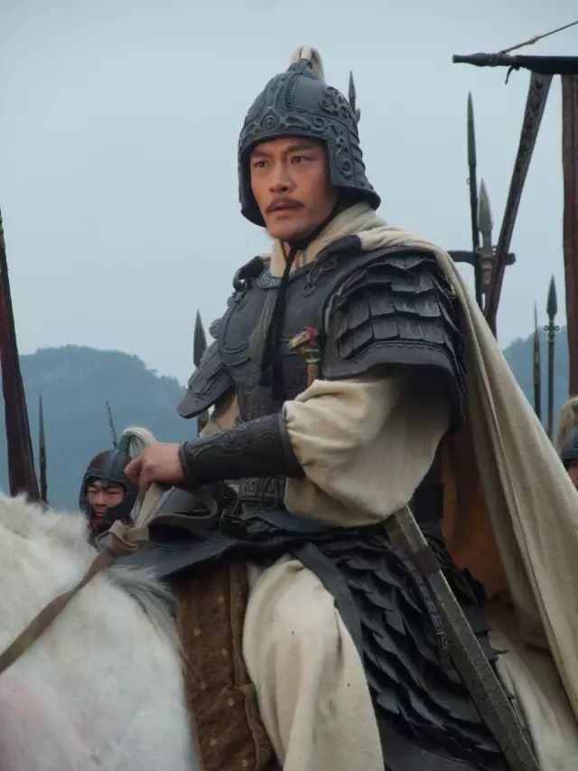 周瑜的忠诚与对孙权的支持_孙权周瑜忠诚支持谁_孙权信任周瑜