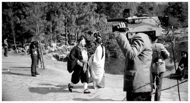 朱琳的经典片段与回忆_朱琳经典电影_片段回忆经典朱琳在线阅读