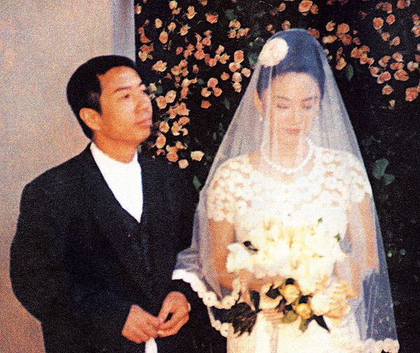 张国荣公众号_众星眼中的张国荣_张国荣在公众心中的形象