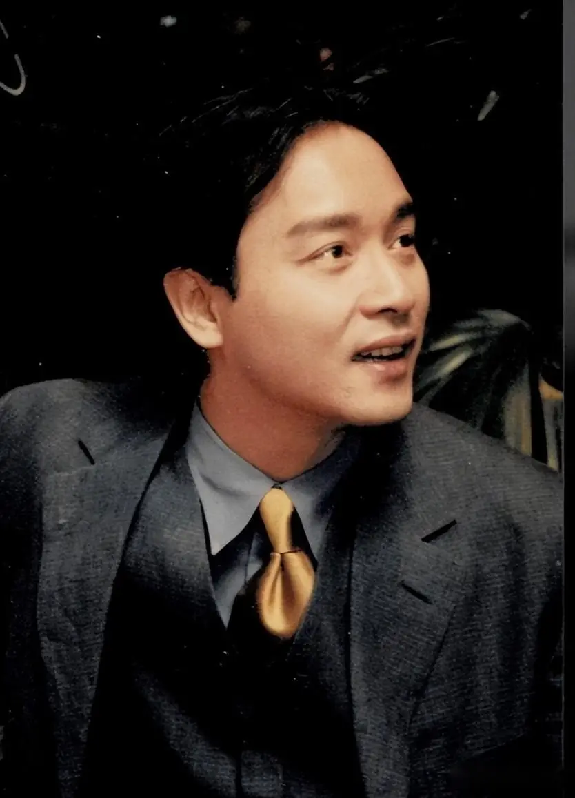 张国荣公众心中形象大使是谁_张国荣在公众心中的形象_众星眼中的张国荣